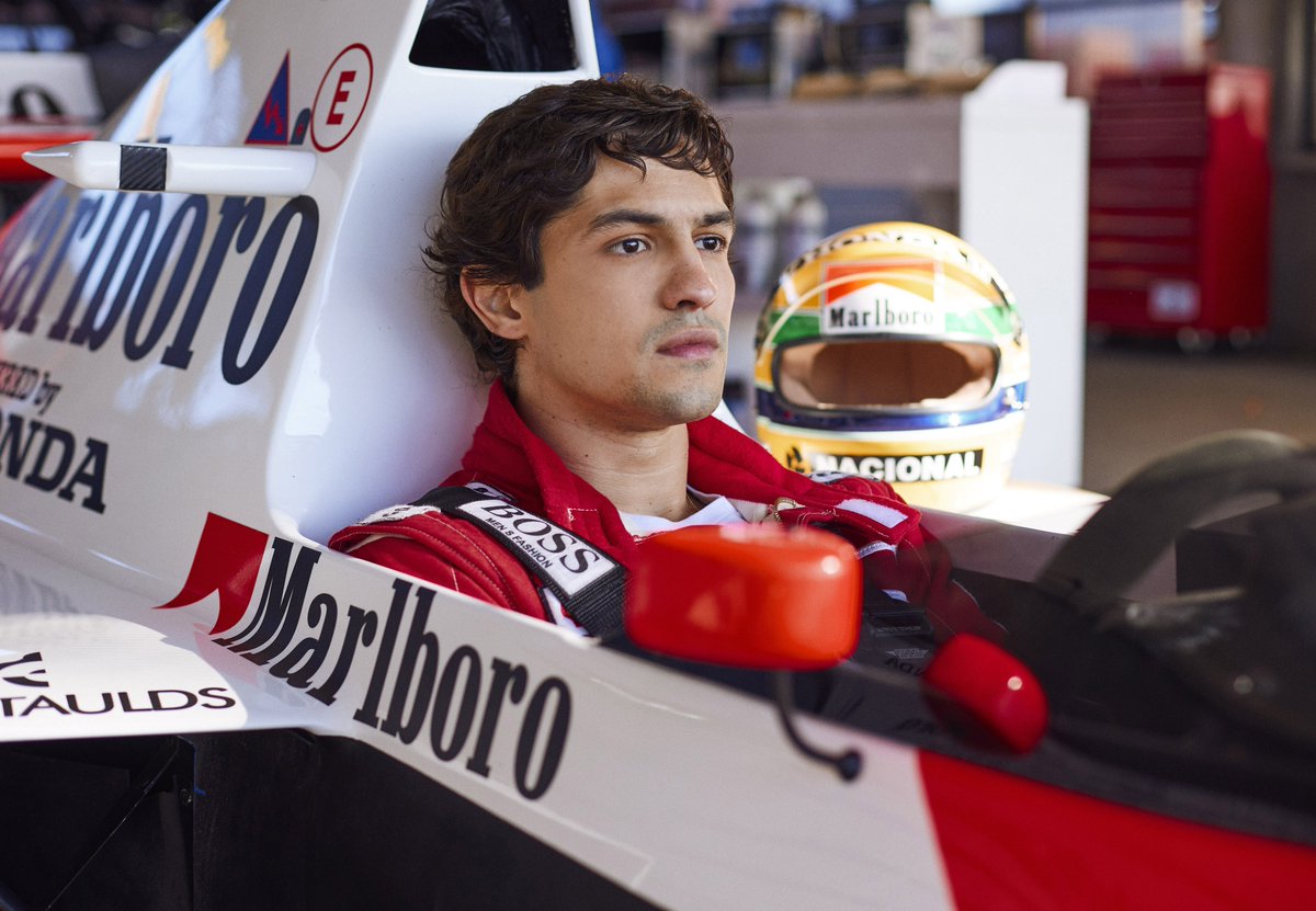 Gabriel Leone como Ayrton Senna.