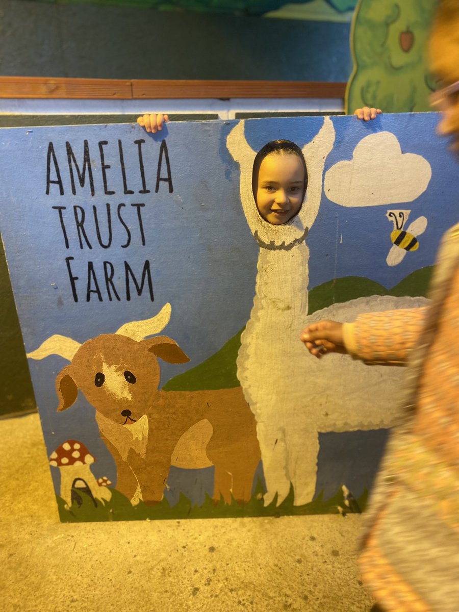 We've had the best day at Amelia Trust Farm! We visited the farm animals, the reptiles, the birds and the bunnies. We also completed the forest trail and visited the green park. Finally we went to the organic garden and the fun park! 🐴🐷🐑🦃🐍🦎🥚🐓