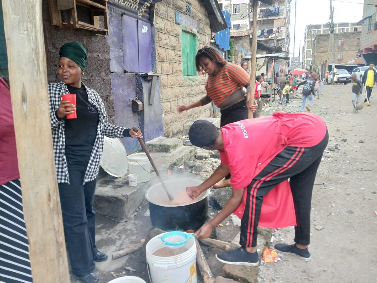 UPDATE: WCK staff and volunteers prepare meals  for 300 flood displaced persons in Kiamaiko from donations by supporters on X through the Paybill. Thanks a lot ! Meanwhile, donations still welcome on MPESA Paybill: 522533 A/c : 6344454 or call Ruth Mumbi on 0722354195