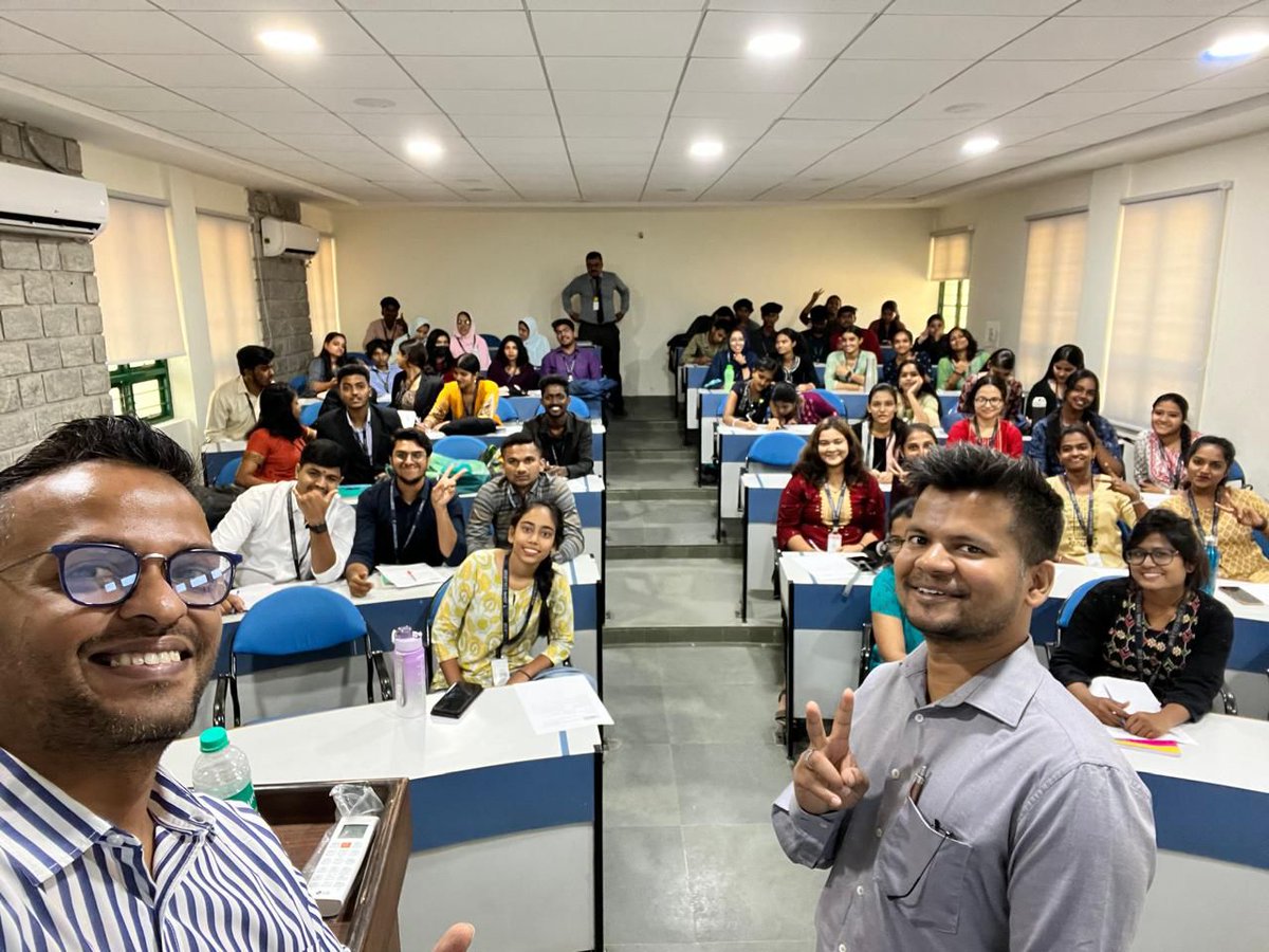 Excited to share that as part of FinGrad's (@joinfingrad) mission to enhance financial awareness among students, @hitesh_singhi and I recently concluded a seminar on 'Career Options in the Financial Market' at T John College, Bengaluru. It was truly fulfilling to engage with the…