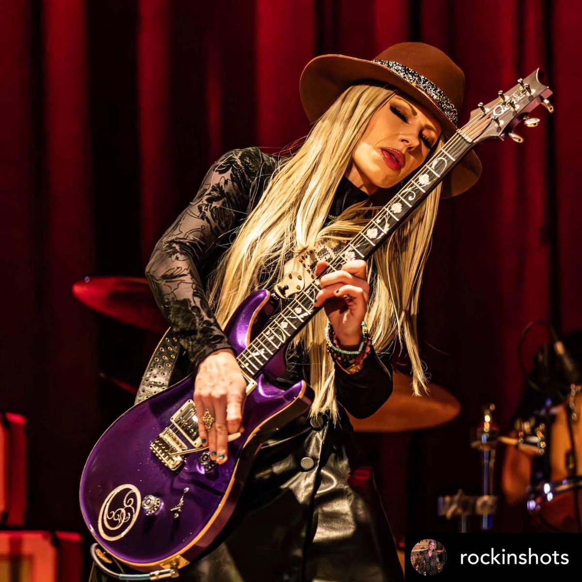 pre-save the new single #ghost out may 31st (📸 by @Rockin_Shots @mnprmagazine) 🎶→ orcd.co/orianthighost by @orianthi #orianthi #ギタリスト #guitarist #PRSguitars #Custom24