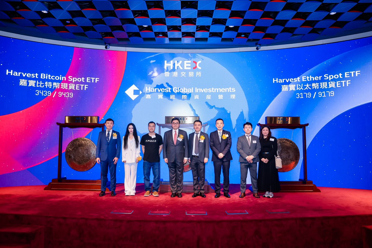 Flora Lou tweet media