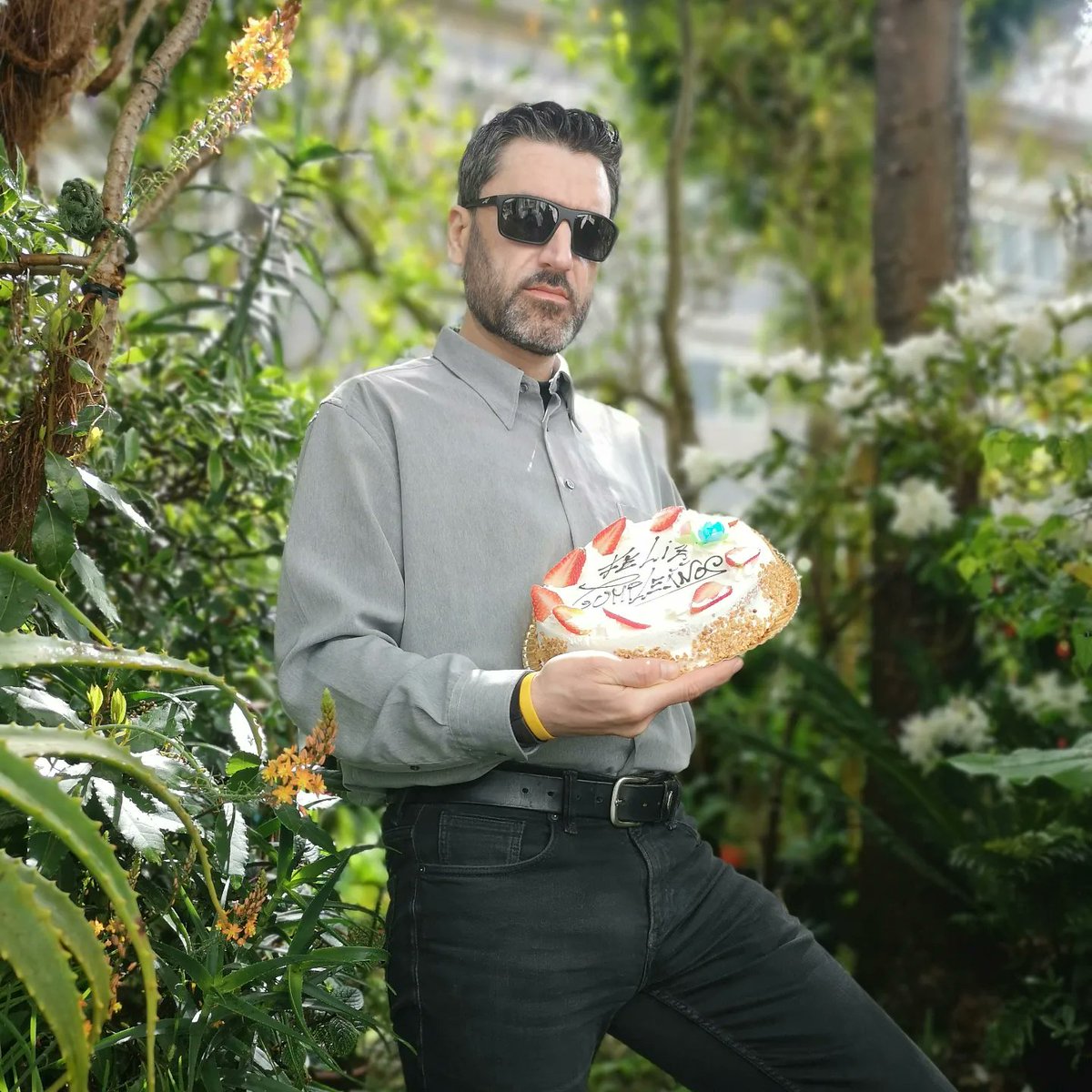 OscarCurros's tweet photo. Дякую / Thank you / Graciñas / Merci / Obrigado / Gracias. 💙

📷: @Alberto_rolero. 

#birthday #birthdayparty #cumple #cumpleaños #aniversário https://t.co/C9t8ta6tpN