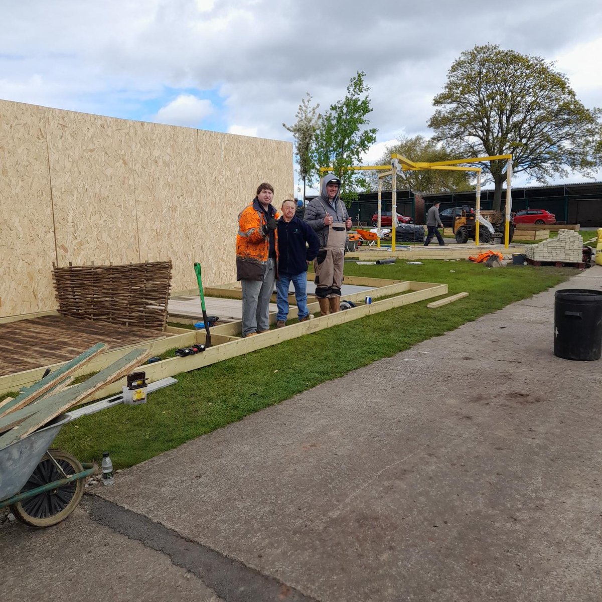 David has been busy at @Horticap helping the team prepare their display for the #YorkshireShow2024 in Harrogate. He filled in the pallets with compost and raked it smooth ready for bedding the flowers. Good work! 👨‍🌾🪴🌼 #autism #inclusion #WorkExperience