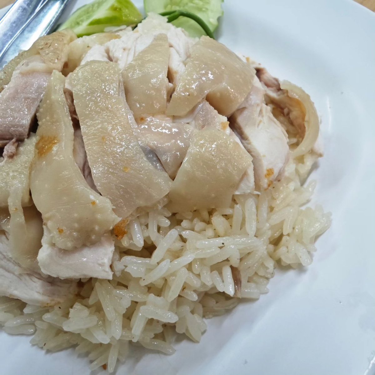 .

ข้าวมันไก่ : steamed rice topped with chicken

#rice #chicken #steamed  #food #thaifood #delicious   #foodstylist #foodphoto #foodphotography #foodphotographer #foodoftheday #dessertoftheday #pictureoftheday #photooftheday   #xiaomi14ultra​ #xiaomi #thailand