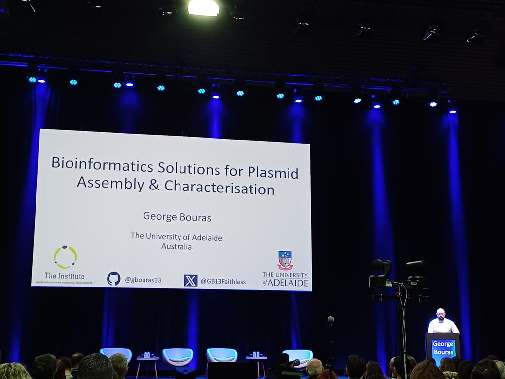 oschwengers1's tweet photo. Excellent talk by @GB13Faithless on short/long/hybrid assembly strategies for optimum chromosome and plasmid assemblies! Loads of information, advice, and great new #bioinformatics tools to use next. #ECCMID24 https://t.co/HOV0Gc4pE9