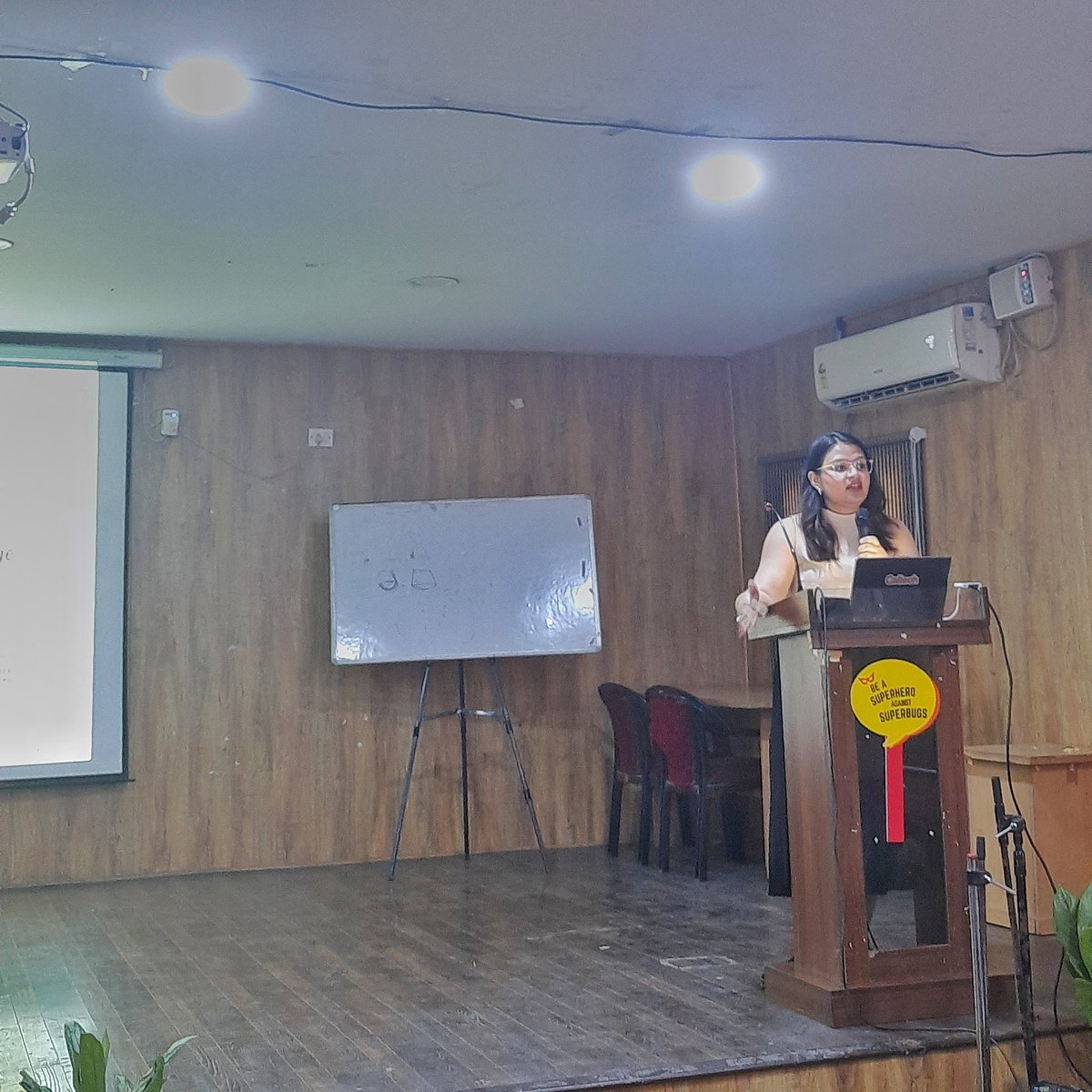 @ChandrikaKonwar enlightened the students on #AMR #development and the crucial role of #GenomicSurveillance in monitoring the spread of AMR. She encouraged the students to take stock of the situation and start a ripple effect for #AMRawareness in their surroundings.