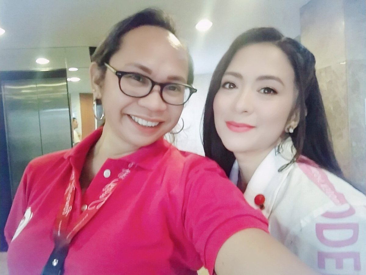 With @wearecora_ph @PlanetCORA NonProfit Philippines Founder and UN Goodwill Ambassador (UNEP) - @antoinettetaus. Thank you so much for gracing us with your presence! Your positive spirit created a fantastic atmosphere! A li'l trivia - we are related by marriage. 😉❤🌷😍