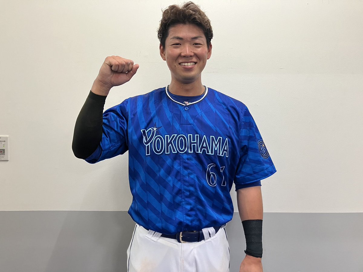 ベイスターズ　#61 蝦名達夫 プロ初本塁打記念 50個限定 BBMサインフォト jambalaya_22db-66
