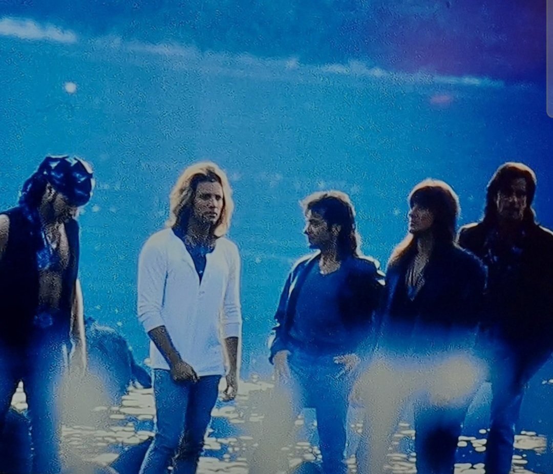 Michali19981189's tweet photo. @BonJovi @jonbonjovi 💙 https://t.co/Ol7pycQKE9