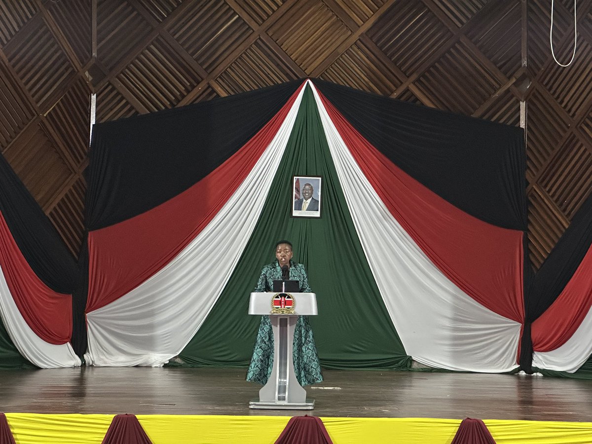 Laudato Si’ Movement Africa join Her excellency @MamaRachelRuto for an environmental day at the @cuea_official. She emphasized the role of various stakeholders in caring for our common home, focusing on the moral values to choose the planet over profit.