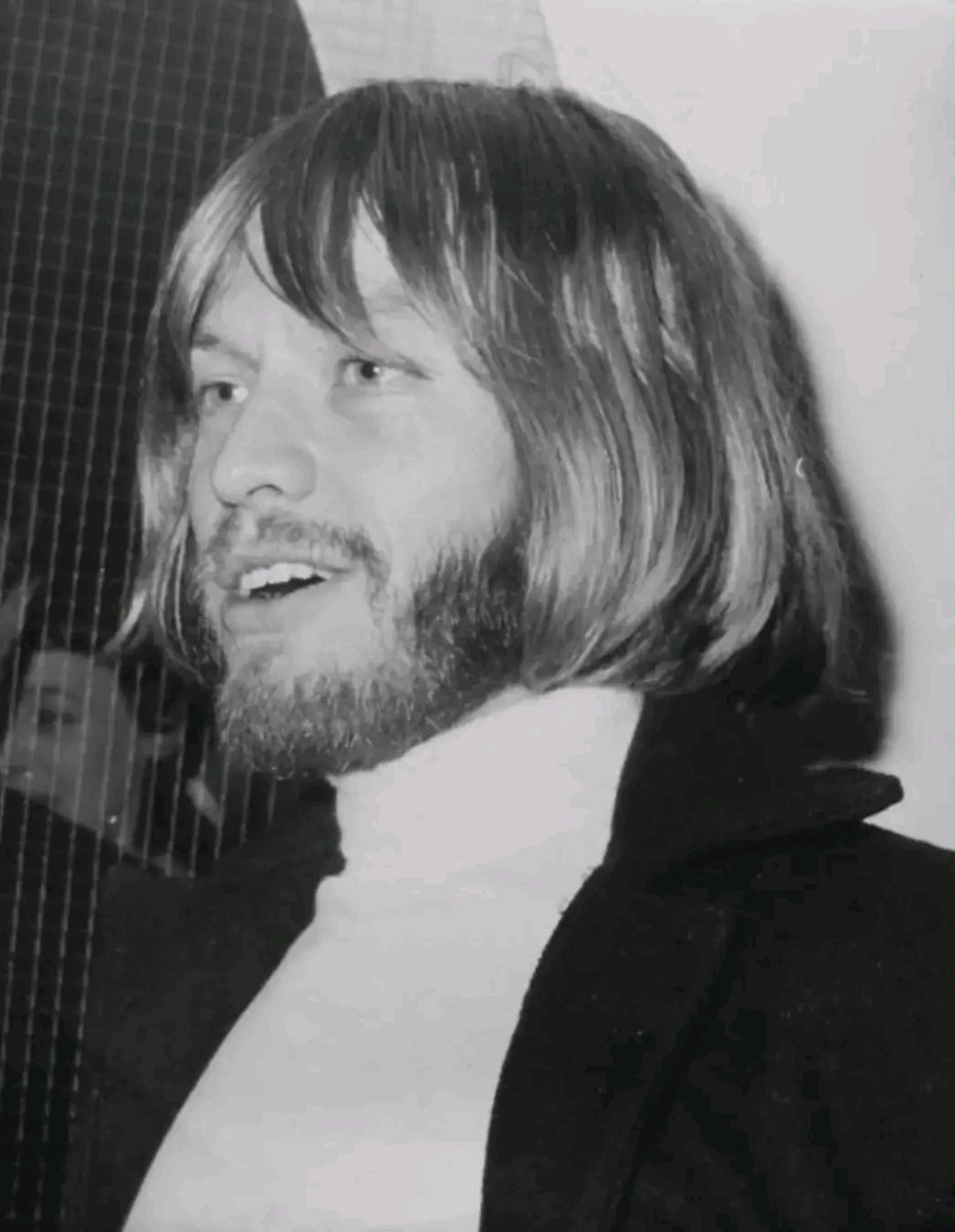 John Gilliland's Pop Chronicles Interviews - #BrianJones: youtu.be/QUi2E57jlLM A recording of #TheRollingStones playing after Brian's interview: youtu.be/CGeOqdT7RNU?si… Recorded at R.G. Jones Studio, Morden, Surrey, England on 6th February 1968. Photo: © Rue des Archives