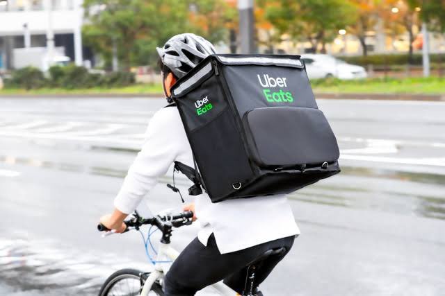 0721younoaka's tweet image. ←負け組ランドセル
　　　　　　　勝ち組ランドセル→