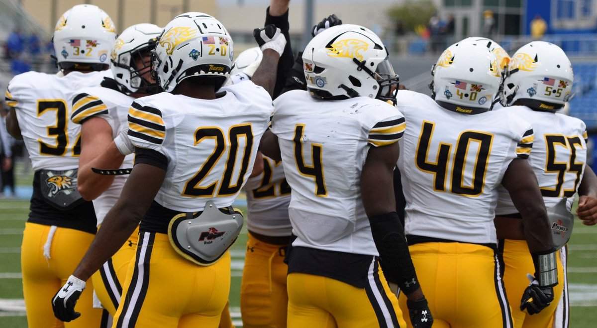 Mr. LockDown ✰ (@daiyaanhawkins4) on Twitter photo After a great conversation with <a href="/CoachMWalker/">Marcus Walker</a> I am blessed and thankful to receive an offer from Towson University After a great conversation with <a href="/CoachMWalker/">Marcus Walker</a> I am blessed and thankful to receive an offer from Towson University
