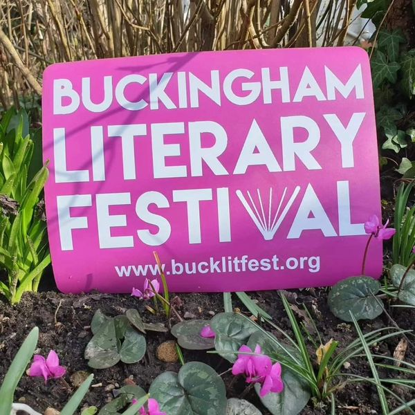 Coming soon... (Yay!)
I'll be in conversation with my publisher @HeraBooks at @bucklitfest June 15th 4.30-5.30pm
We'll be talking #Books #SandwichGeneration #Comedy #Motherhood & #MiddleAge

#NancyPeach #TheMotherOfAllProblems #HotMother
Tickets here⬇️
bucklitfest.littleboxoffice.com/events/74220