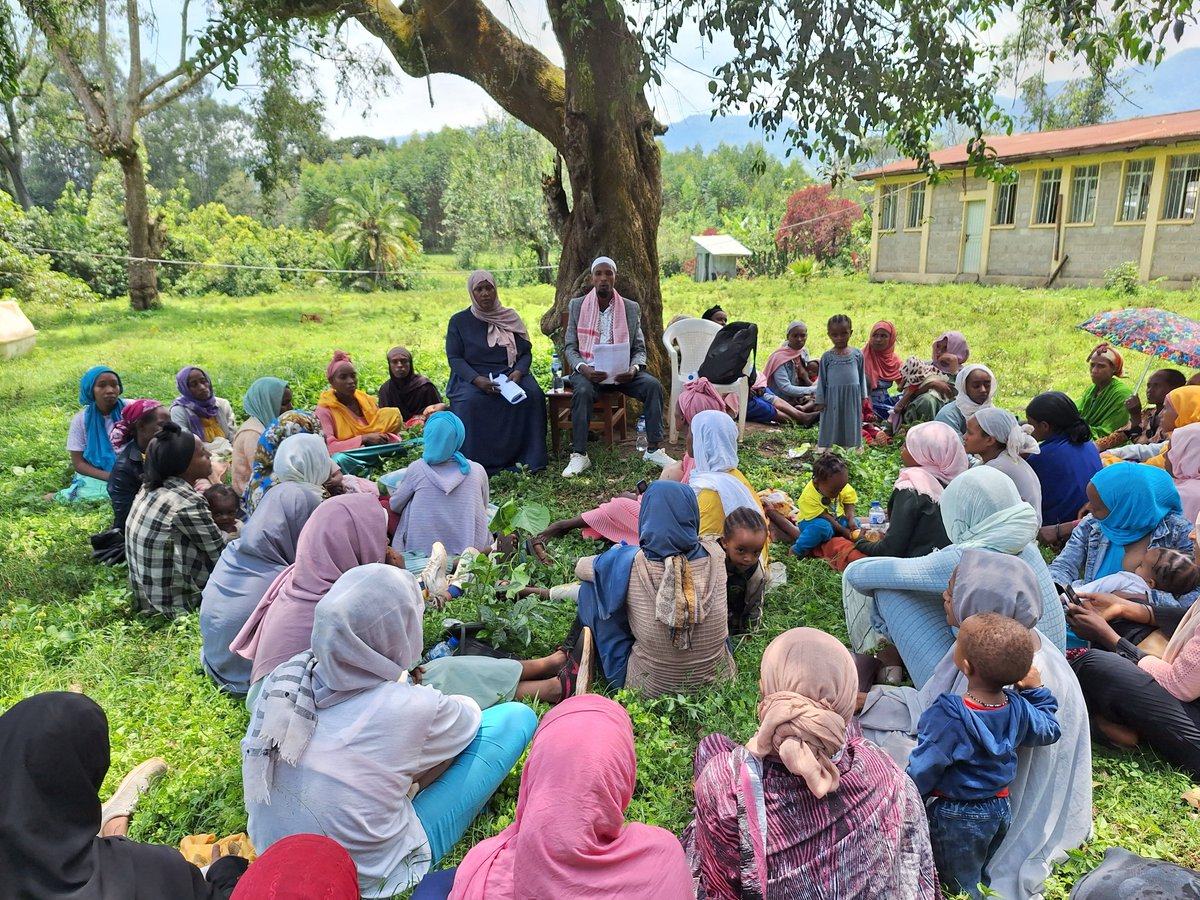 .@FeedtheFuture Transforming Agriculture project, in collaboration with various religious leaders is rolling out community-level training across Ethiopia on the importance of a balanced diet including dairy and meat for pregnant and breastfeeding women.