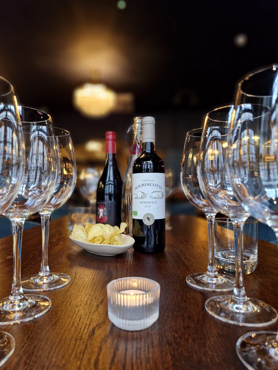 Wine Tasting this Sunday 05th May 🍷💥

Join our team for a French Wine Tasting 🇫🇷 from 6pm at Hort’s. 

Booking preferable but walk ins are welcome.
Ticket of £25 per person. 4 wines + nibbles🍷

#youngspubs #pubswithrooms #winetasting #eventsbristol #sundayevent #visitbristol