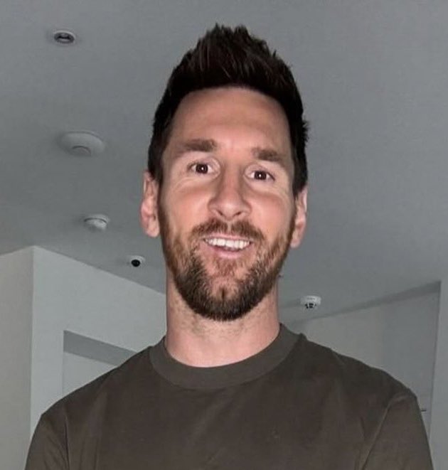 Messi’s barber deserves some jail time