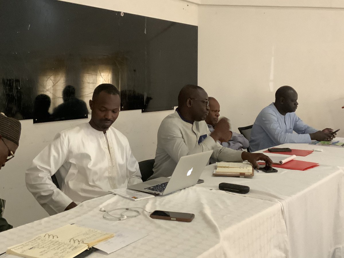 Dams_Senegal's tweet photo. Dans le cadre de la mission de formation des intervenants sociaux des régions de Louga, Matam et Saint-Louis sur l’utilisation du Guide d’accompagnement psychosocial, directeur @Fall_Dams présidé, vendredi, la clôture des travaux. 
Cap sur Tambacounda et Ziguinchor.
🇸🇳🚑🏥 https://t.co/MGIo10ONSD
