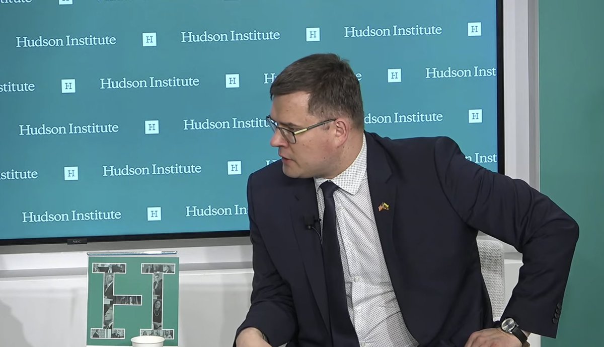 🇱🇹🇳🇴🇺🇲 Lithuanian Defense Minister @LKasciunas tells @HudsonInstitute's @peterrough that he would like to order a 3rd NASAMS medium range air defense battery from Kongsberg.