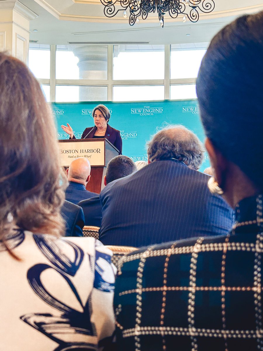 At @NECouncil w @TaylorEConnolly this morning listening to @MassGovernor lay out her policy vision for 2024 and beyond. Including a great shoutout for #CastleClient @MassBio/@KendalleOC & the important work they’re doing to support innovation in the Commonwealth. #mapoli