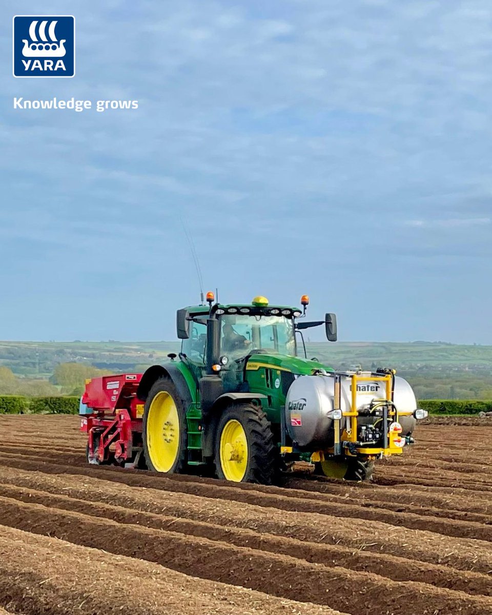 Potato planting season is in full swing for the @AKPGroup_! With precision in mind, they're running a single-pass operation, planting and placing YaraMulti liquid fertiliser exactly where it's needed. #LiquidFertiliser #Potatoes #CropNutrition #Agronomy