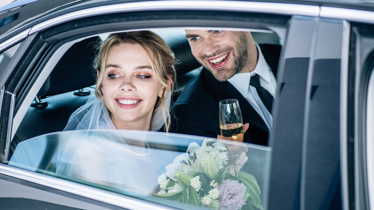 Let us take care of your #wedding transportation needs with our efficient shuttle services. 🕊️              

#weddingplanners #countryclubweddings #wedding #weddingcar #getawaycar #weddingshuttle.