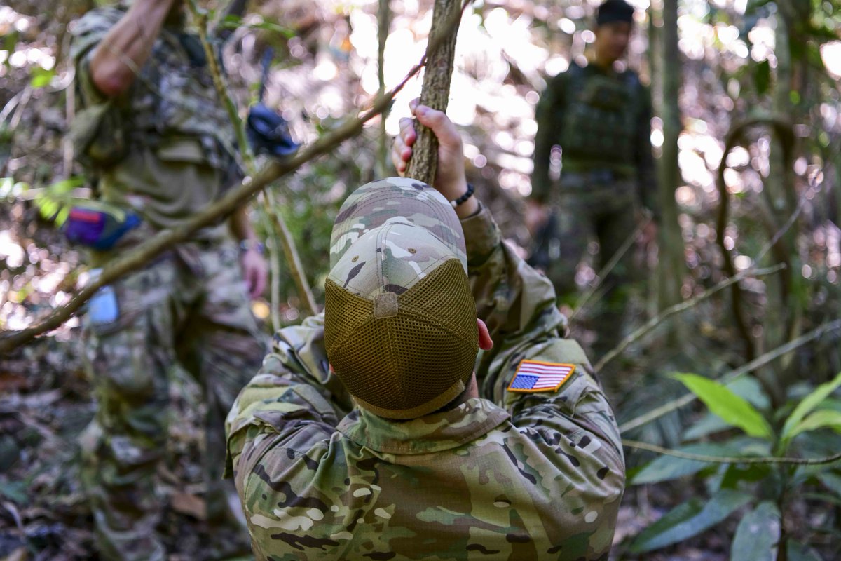 Jungle Environment Survival Training? Sure, no problem. 🤘 Members of the 320th Special Tactics Squadron participated in a JEST course during #BALIKATAN24 in Subic, Zambales, Philippines. #BK24