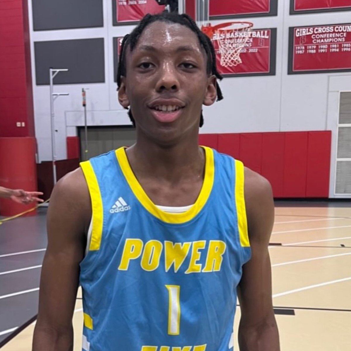 This summer, 2025, recruit Jamarion Batemon aims to establish himself as the top shooter in his '25 class and prove to coaches that he is one of the best undervalued two-way guards in the country.

@JamarionBatemon

#Cyclones #WVU #mubb #Power5 #3ssb

247sports.com/college/marque…