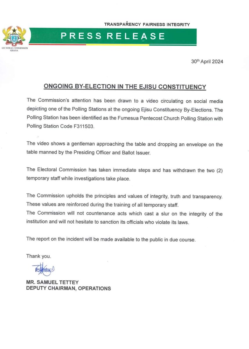 EC withdraws two temporary staff at the Fumesua Pentecost Church Polling Station in Ejisu over alleged bribery...

#GHOneNews #GHOneTV #ElectionHub