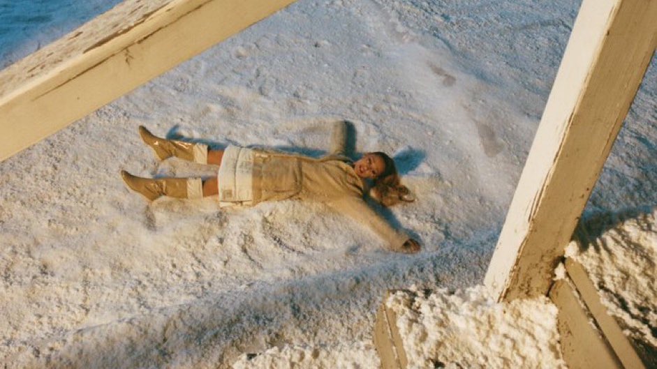 agrandeawards's tweet image. Repost &amp;amp; reply with 
“I’m voting for #ArianaGrande #ArtistaFemininaInternacional #EternalSunshine #AlbumEpInternacional at the #SECAwards”

GOAL: 1.000 replies
Follow @secawards to make your votes count.