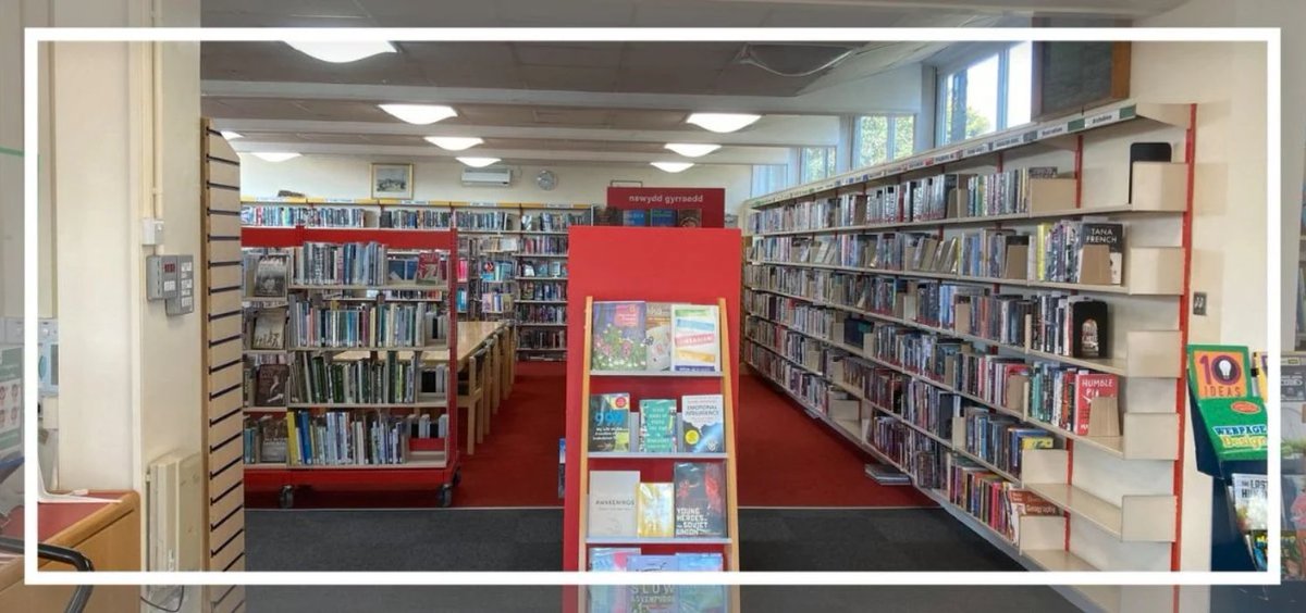 Pop-up Library at Porthcawl Comprehensive School 📚 Porthcawl Library and Porthcawl Comprehensive School have joined forces to reach reluctant readers and busy students with a supply of free books. 🔗 awen-libraries.com/2024/04/30/pop…