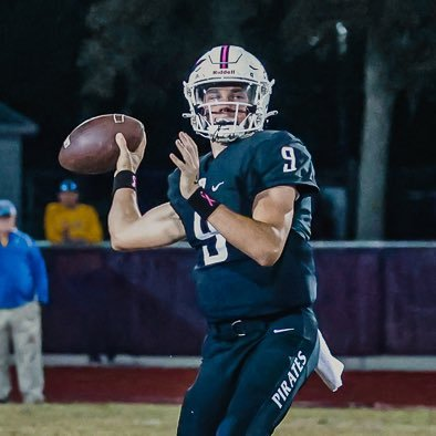1/3 Good Morning Pirate Nation. Today we feature QB1 @TheLucasDespot . Lucas is one of the better area QBs and is a prospect that college coaches are starting to love. Lucas is a smart coachable QB who can make all the throws + can elude the rush- Lets learn a little more