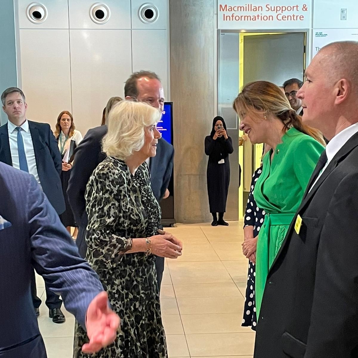 It was wonderful to meet our Patron His Majesty The King along with Her Majesty, The Queen today at the UCH Macmillan Cancer Centre.

I'm so grateful for their continued support raising awareness and encouraging millions of people facing cancer to seek the support they need.