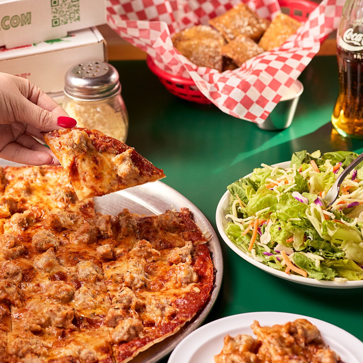 🎉 Party Like It’s 1964! 

Get a Large 1-Topping Pizza and House Salad for $19.64

#ImosPizza #STL #Imos60 #STLMade