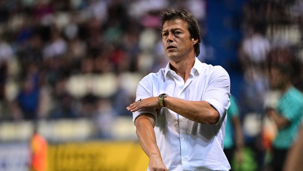 Ο γαμια σας σας έκανε ακόμα ποιο κομπλεξικους αλλοθρησκοι πονάει τ ποπουδακι σας από τ γαμησια π σας έχει ρίξει  έχετε σκυλιασει κ έχετε γράψει και πει ότι μαλάκια σας έχει έρθει.Αν τιμωρηθεί ο αλμειδα ν ξέρετε καλό θ μας κάνετε παίκτες και προπονητής θα σκυλιασουν περισσότερο.