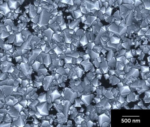 I ricercatori dell’Istituto di scienze di base della Corea del Sud hanno creato un metodo per produrre diamanti sintetici in soli 150 minuti utilizzando una miscela ad alta temperatura di metalli liquidi. #attualità #diamanti #esperimento #scienza

lacittanews.it/gli-scienziati…