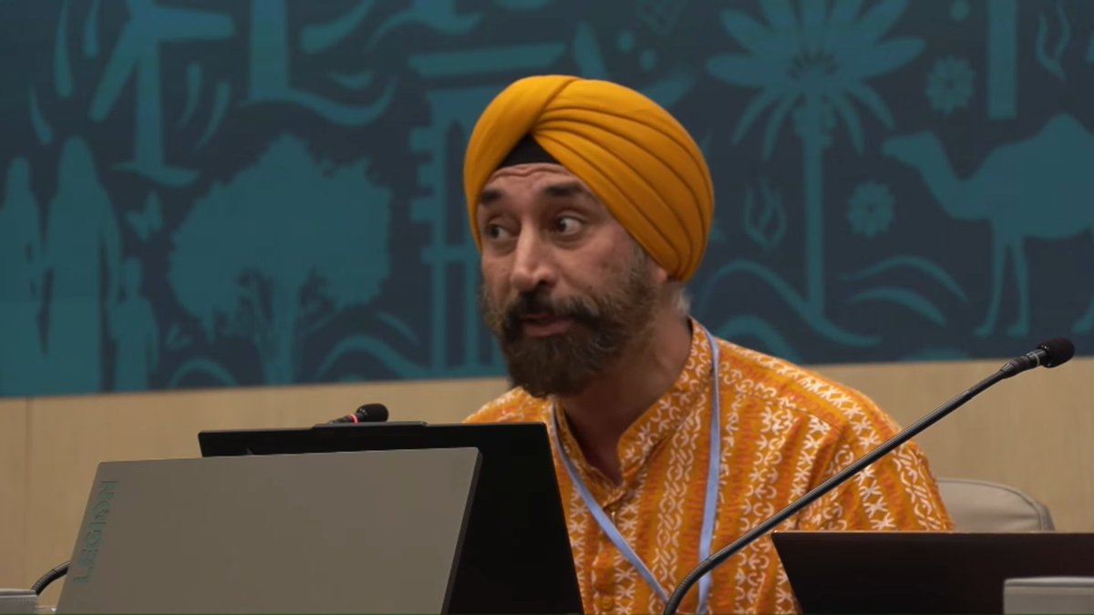 1/3. “#ClimateChange is costing the world $16m (USD) per hour…#FossilFuel subsidies are being provided to the tune of $13m per minute…. It's not lack of money, its money going to the wrong places.” @harjeet11 of @fossiltreaty on sources of finance for the #LossAndDamage Fund.