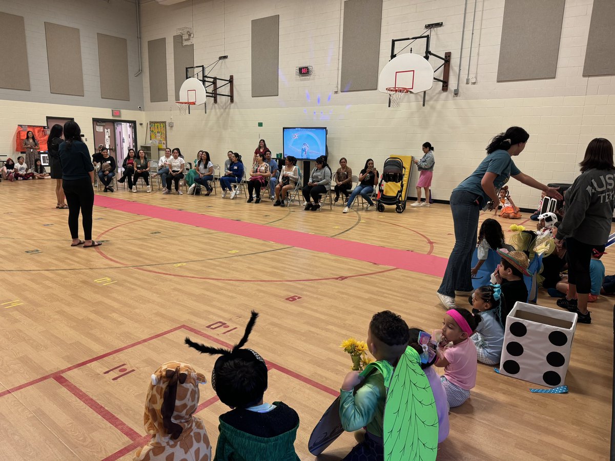 RRISDPK's tweet image. @AndersonMillEl Pre-K Celebrando Alfabetización was a success this morning! The parents, students, and staff were full of smiles! #ItStartsWithUs @RoundRockISD 
 @jsvp23_julia @molina317
