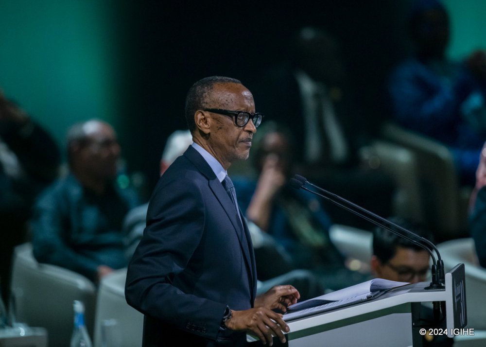 'Iki ni igihugu cy'abantu miliyoni 14, biteguye guhangana n'icyo ari cyo cyose cyashaka kudusubiza inyuma '~Perezida Kagame.