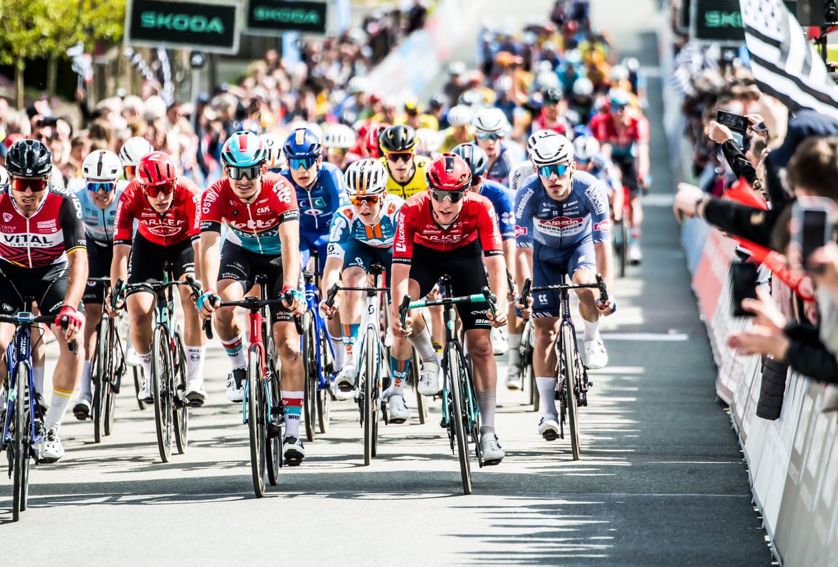 Léandre Lozouet prend la 4ème place à Louvigné-du-Désert ! Florian Dauphin termine 8ème. #TDB2024