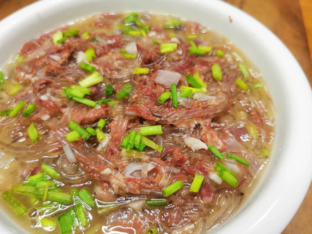 Corned Beef Vermicelli

#CornedBeefVermicelli #HazelsKitchen #HK #simplefood #yummy #mustTry #HomemadeWithLOVE