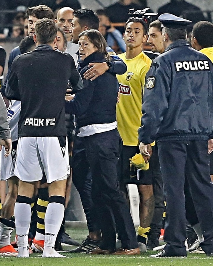 📰 AEK manager Matías Almeyda has been called to a hearing about the events of the match with PAOK in Toumba.

#AEK #PAOK #SLGR #Almeyda