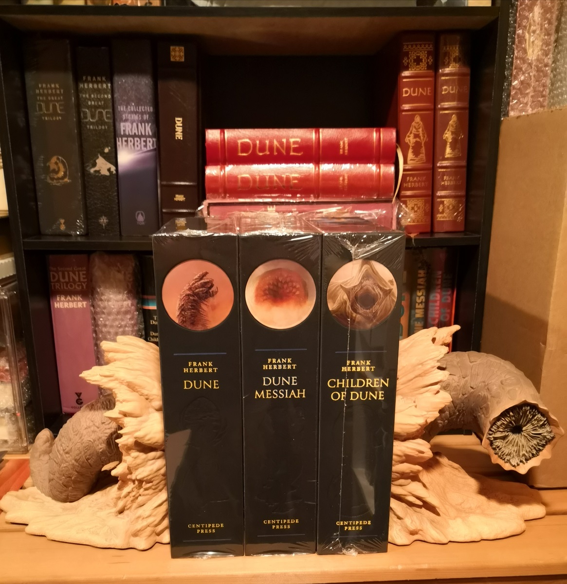 tribalyfe's tweet photo. Halfway there!
#dune #frankherbert #centipedepress #collection #collectbook https://t.co/OAD7MYOsnb