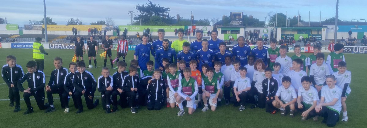 It was great to have @Cabinteely_FC @GreystonesUtd and @ArdmoreRoversFc at the game tonight. They all walked out with the first team as mascots.