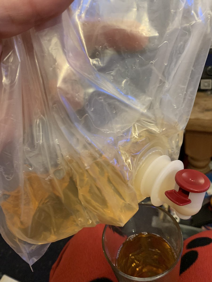 Why does this remind me of today’s visit to <a href="/Madame_Li_Ying/">Madame Li - Art of Advanced Kink London</a> and <a href="/TheChloeManson/">Chloe Manson</a> …. (Though this bag contains cider 😉)