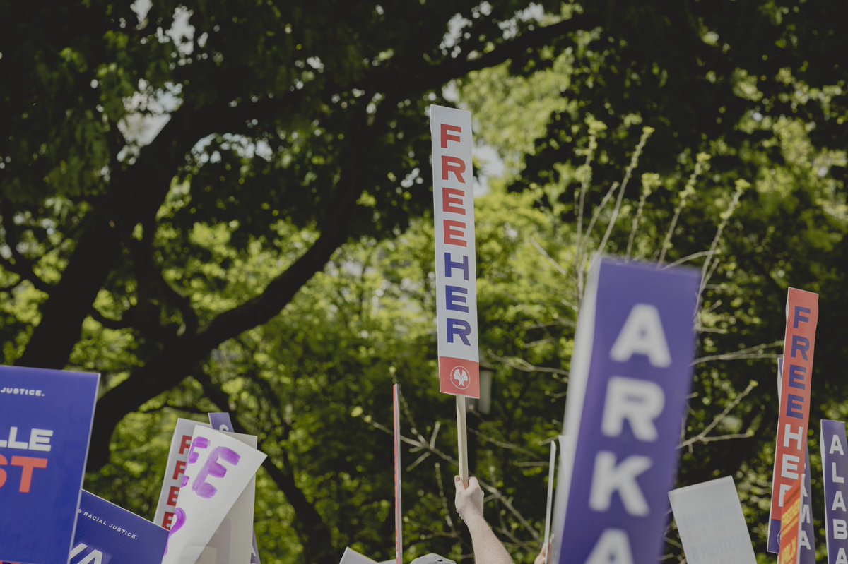 This Mother’s Day, 150K moms will spend the day separated from their kids unless lawmakers grant them clemency. Last week we joined @thecouncilus for a powerful march in DC with an urgent message: Bring moms who are incarcerated home. Join the movement: nationalcouncil.us