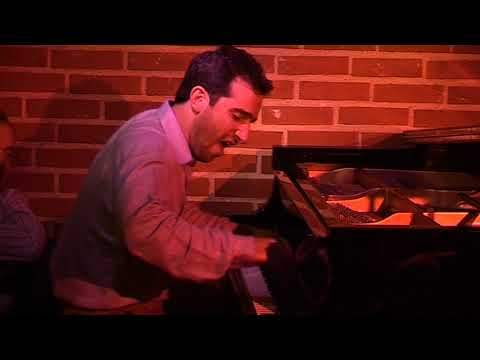 Aaron Goldberg hits 50 today... Happy Bday The great pianist with his great trio, friends for many years: Goldberg, Reuben Rogers, Eric Harland. This was filmed in 2018: youtube.com/watch?v=gdfLjf…