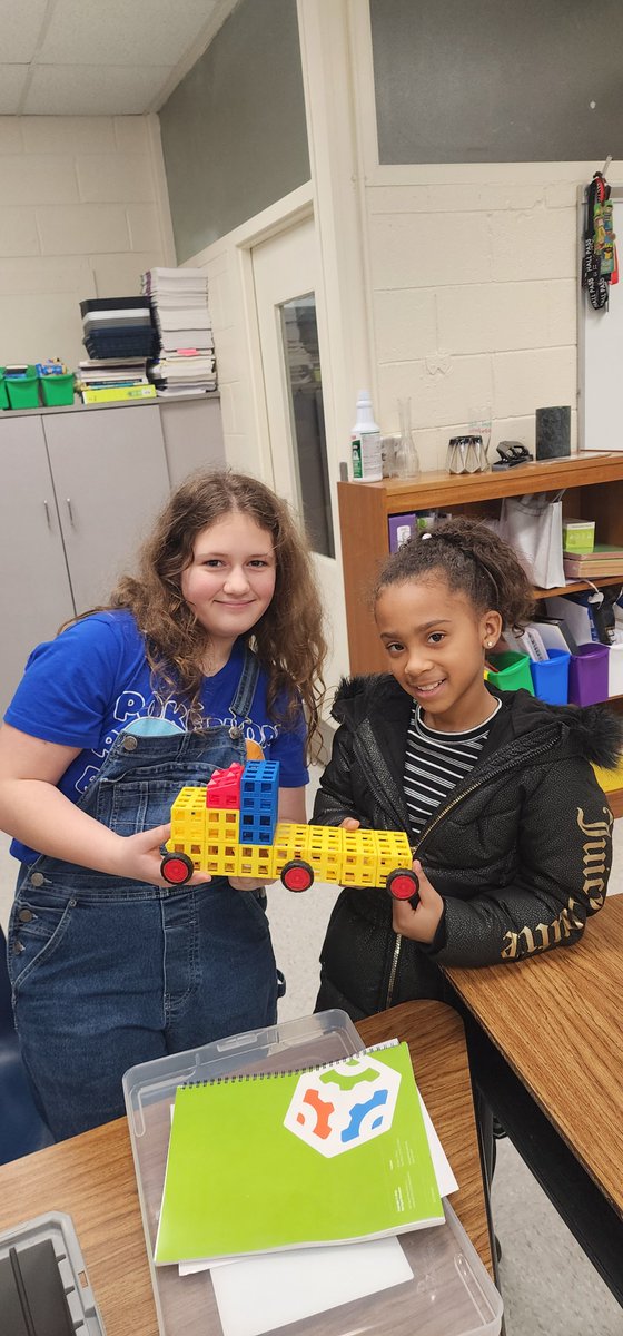 We teamed up with Group1001 to open a STEM Center in the Charlotte-Mecklenburg School District. With cutting-edge resources and dedicated mentors, we’re empowering young minds to explore, innovate, and thrive! #STEMEducation