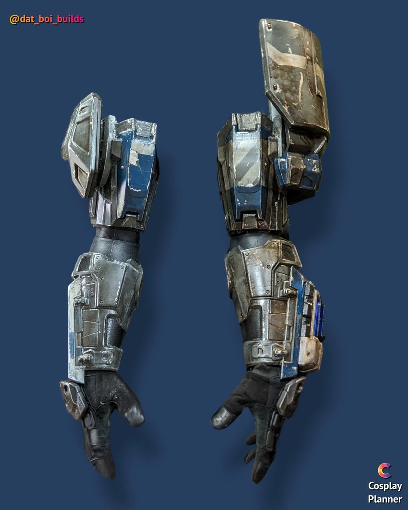 Cosgear tweet media